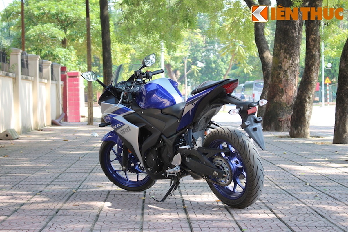 Yamaha R3 vs Kawasaki Ninja 300 tai Viet Nam 